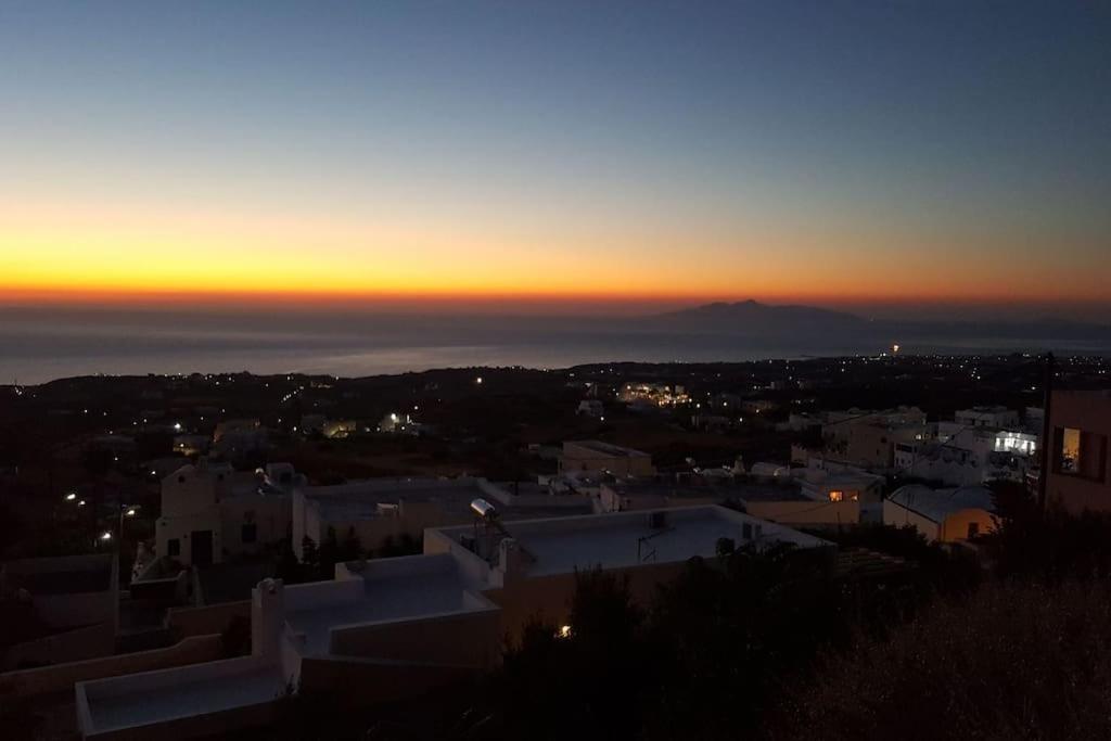 Euphoria Suites & Deluxe Studios Fira (Santorini) Exterior foto