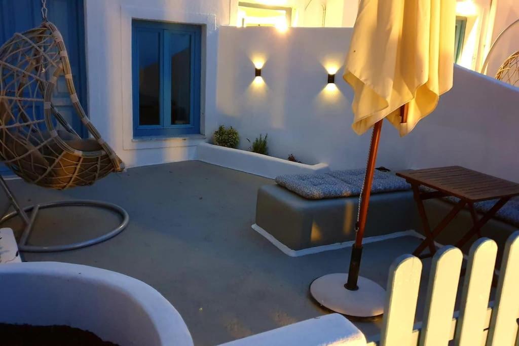 Euphoria Suites & Deluxe Studios Fira (Santorini) Exterior foto