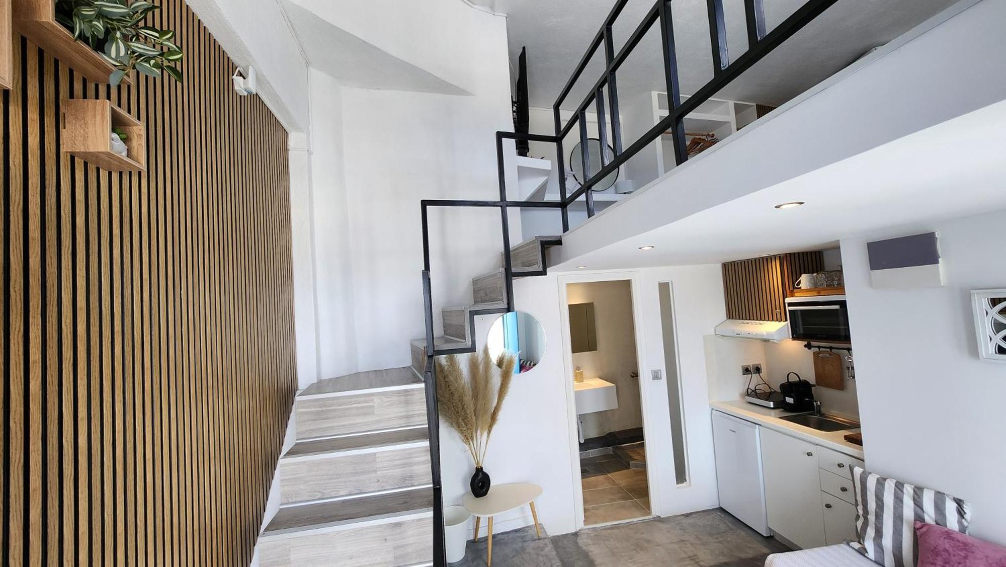 Euphoria Suites & Deluxe Studios Fira (Santorini) Exterior foto