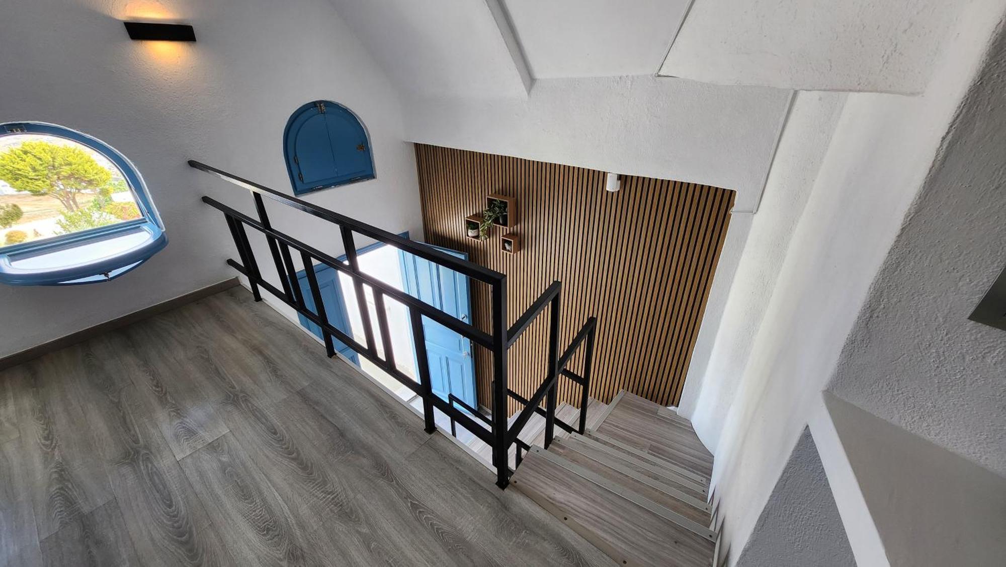 Euphoria Suites & Deluxe Studios Fira (Santorini) Exterior foto