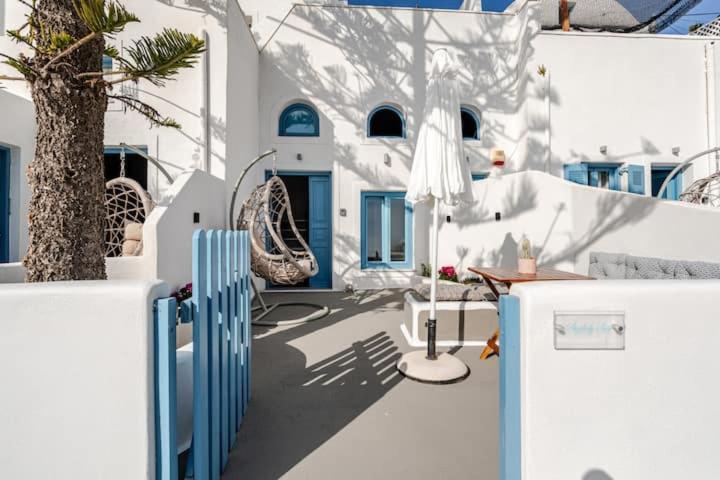 Euphoria Suites & Deluxe Studios Fira (Santorini) Exterior foto
