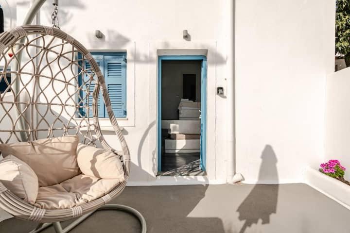 Euphoria Suites & Deluxe Studios Fira (Santorini) Exterior foto