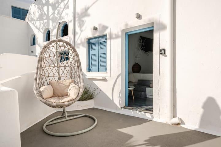 Euphoria Suites & Deluxe Studios Fira (Santorini) Exterior foto