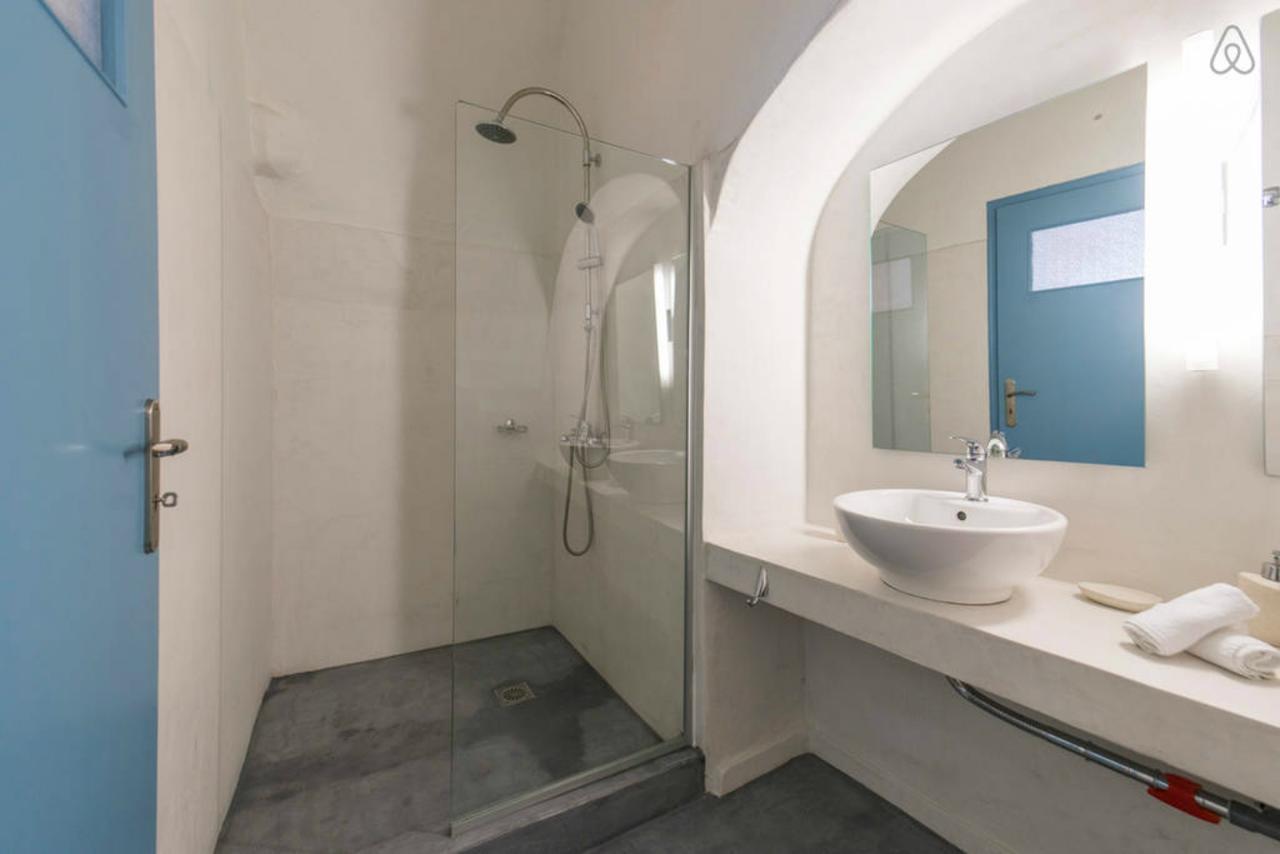 Euphoria Suites & Deluxe Studios Fira (Santorini) Exterior foto